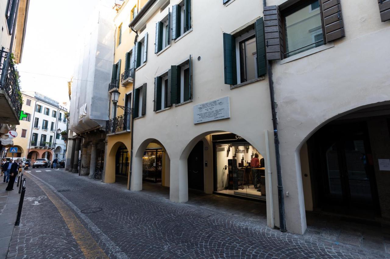 Residenza Subitosanto - Appartamento 1B "Palladio" Padova Bagian luar foto